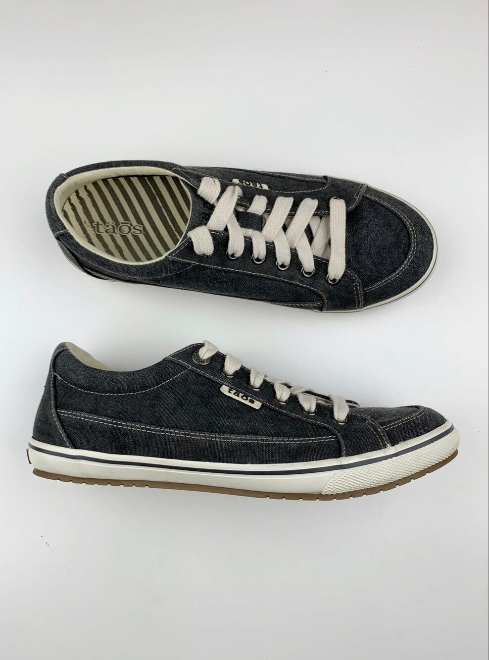 Taos Moc Star Sneakers Distressed Grey Black Casual Comfort Shoes Women's 8